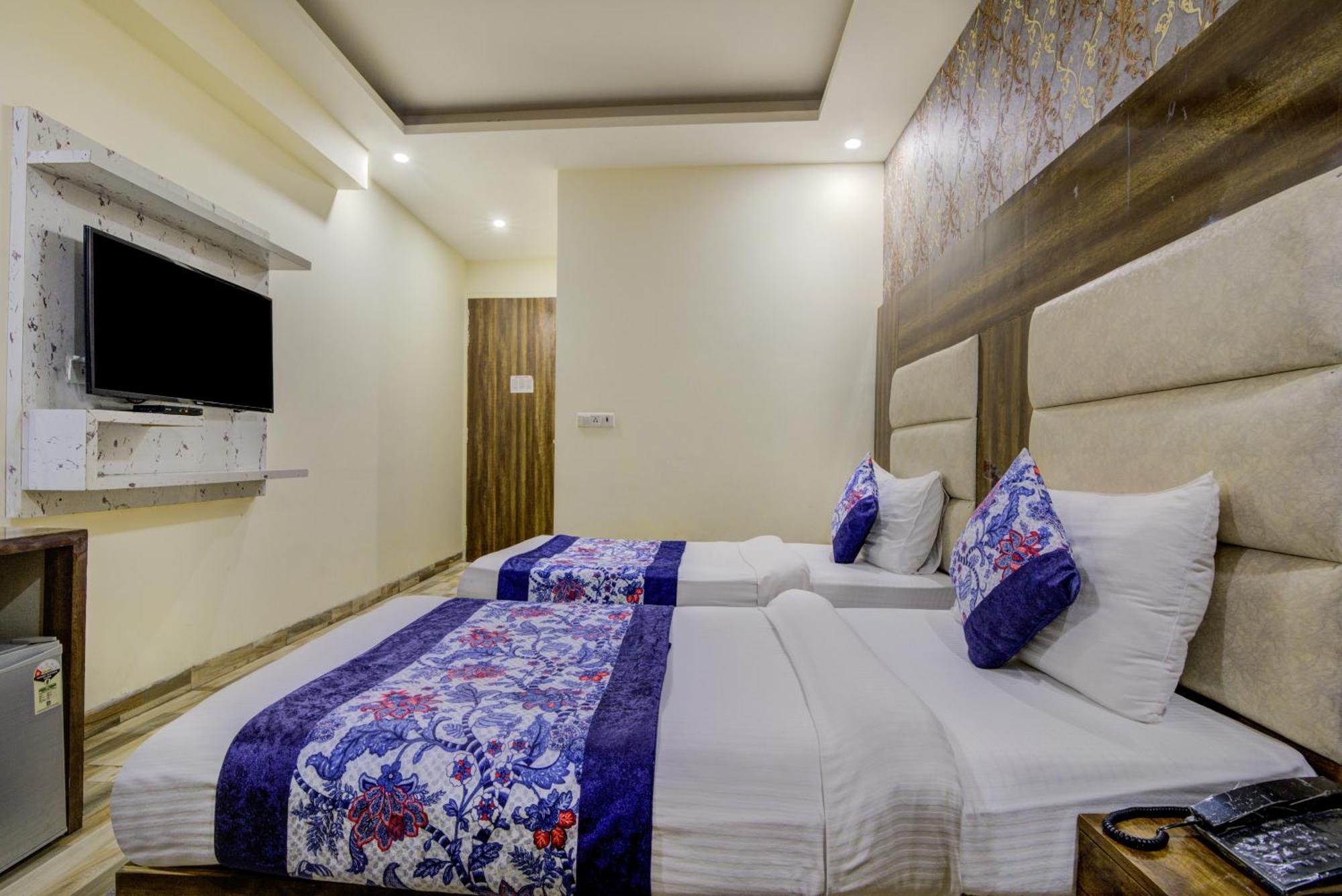 Smart Plaza By Smart Group New Delhi